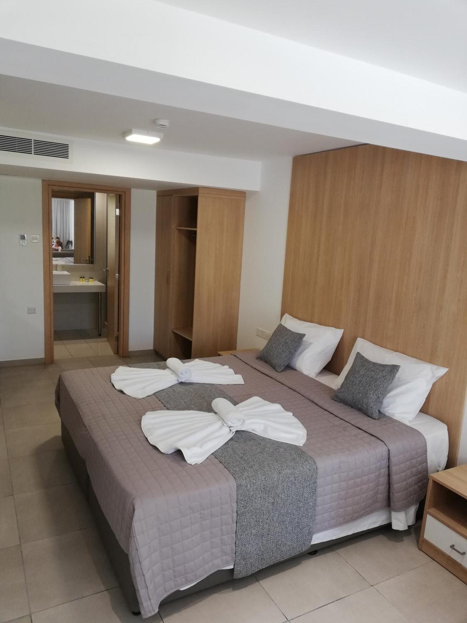 Joy Hotel Apts Ayia Napa Eksteriør billede